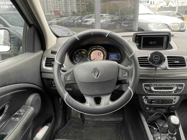 Сірий Рено Меган, об'ємом двигуна 1.5 л та пробігом 310 тис. км за 7990 $, фото 13 на Automoto.ua