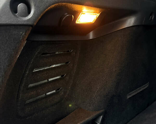 Сірий Рено Меган, об'ємом двигуна 1.46 л та пробігом 215 тис. км за 8899 $, фото 37 на Automoto.ua