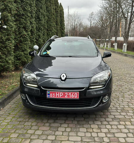 Серый Рено Меган, объемом двигателя 1.5 л и пробегом 222 тыс. км за 9999 $, фото 2 на Automoto.ua