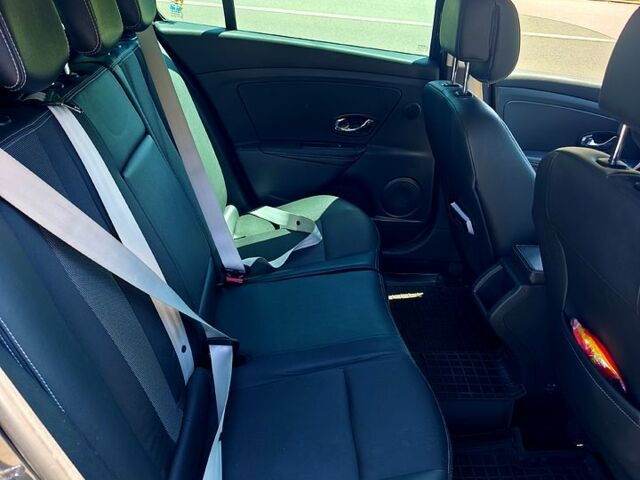 Сірий Рено Меган, об'ємом двигуна 1.5 л та пробігом 275 тис. км за 8000 $, фото 1 на Automoto.ua