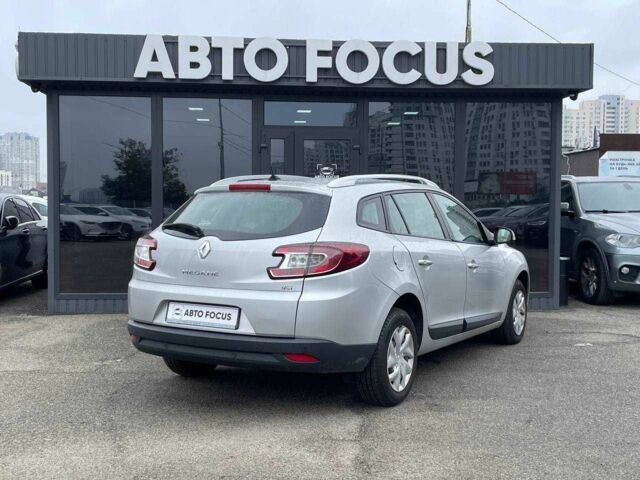 Сірий Рено Меган, об'ємом двигуна 1.5 л та пробігом 310 тис. км за 7990 $, фото 7 на Automoto.ua