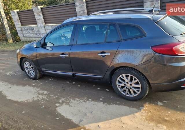 Серый Рено Меган, объемом двигателя 1.46 л и пробегом 256 тыс. км за 7700 $, фото 11 на Automoto.ua