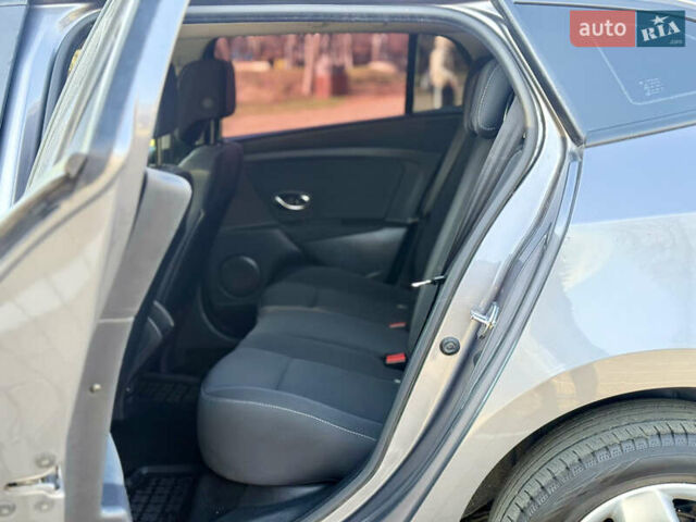 Серый Рено Меган, объемом двигателя 1.5 л и пробегом 243 тыс. км за 7999 $, фото 38 на Automoto.ua