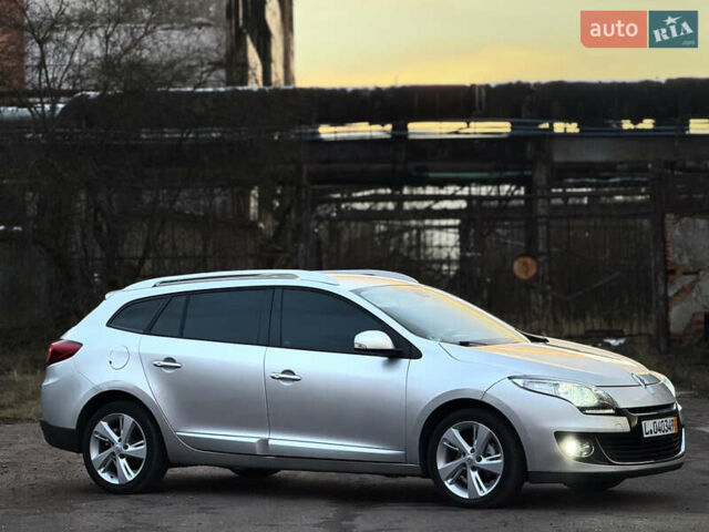 Сірий Рено Меган, об'ємом двигуна 1.46 л та пробігом 215 тис. км за 8899 $, фото 2 на Automoto.ua