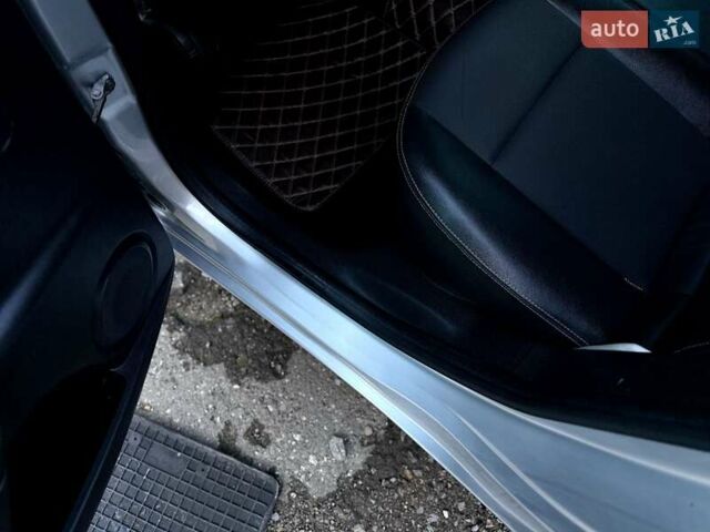 Сірий Рено Меган, об'ємом двигуна 1.6 л та пробігом 230 тис. км за 7700 $, фото 108 на Automoto.ua