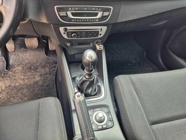 Сірий Рено Меган, об'ємом двигуна 1.5 л та пробігом 303 тис. км за 7150 $, фото 14 на Automoto.ua