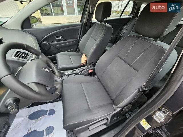 Серый Рено Меган, объемом двигателя 1.6 л и пробегом 173 тыс. км за 7450 $, фото 75 на Automoto.ua