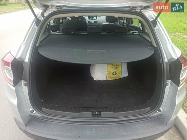 Серый Рено Меган, объемом двигателя 1.5 л и пробегом 250 тыс. км за 7300 $, фото 6 на Automoto.ua