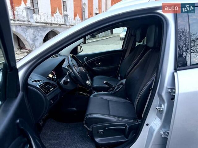 Сірий Рено Меган, об'ємом двигуна 1.6 л та пробігом 230 тис. км за 7700 $, фото 30 на Automoto.ua