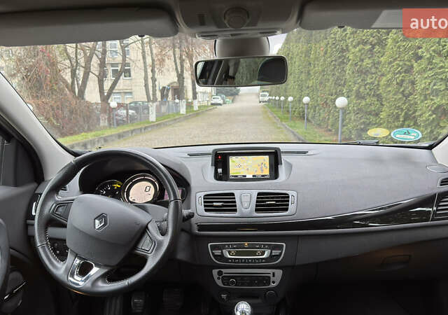 Серый Рено Меган, объемом двигателя 1.5 л и пробегом 222 тыс. км за 9999 $, фото 15 на Automoto.ua