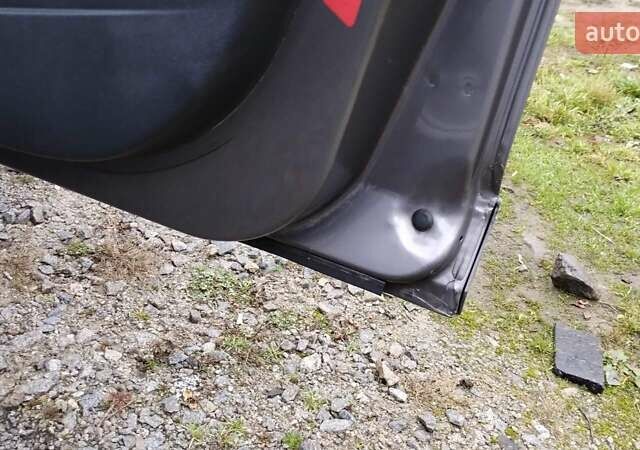 Серый Рено Меган, объемом двигателя 1.5 л и пробегом 250 тыс. км за 8100 $, фото 13 на Automoto.ua