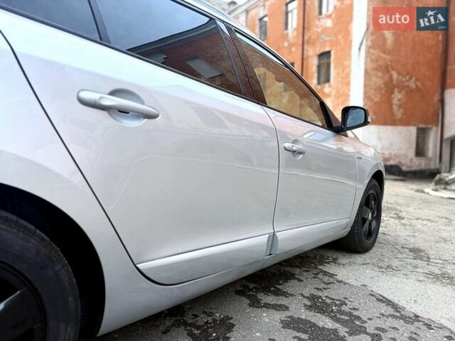 Сірий Рено Меган, об'ємом двигуна 1.6 л та пробігом 230 тис. км за 7700 $, фото 19 на Automoto.ua