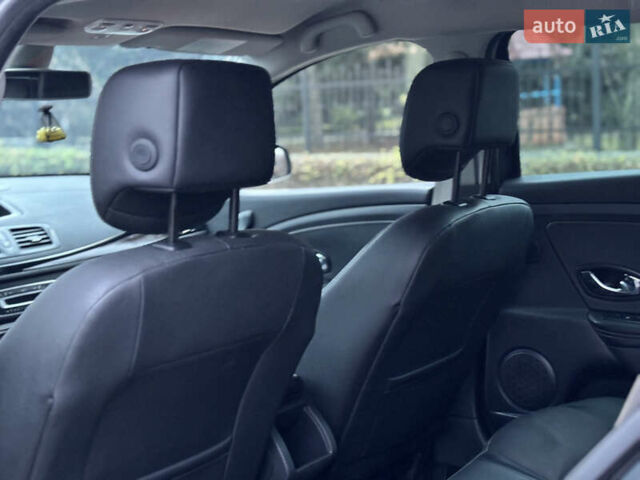 Серый Рено Меган, объемом двигателя 1.5 л и пробегом 264 тыс. км за 7600 $, фото 32 на Automoto.ua