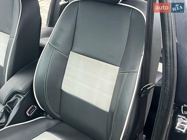 Серый Рено Меган, объемом двигателя 1.46 л и пробегом 230 тыс. км за 7470 $, фото 50 на Automoto.ua