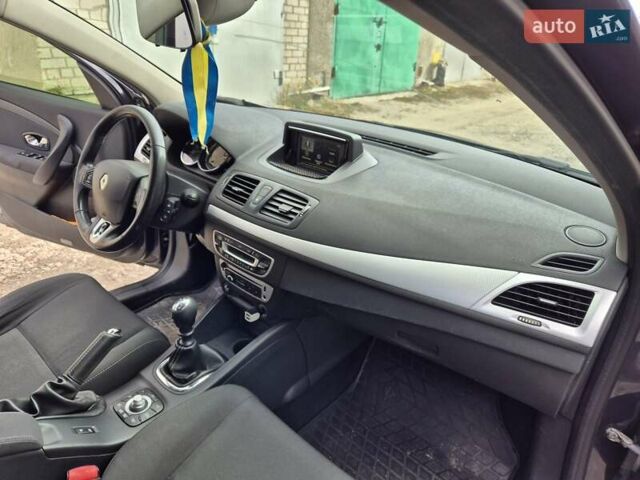 Серый Рено Меган, объемом двигателя 1.5 л и пробегом 302 тыс. км за 7150 $, фото 24 на Automoto.ua