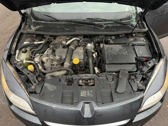 Серый Рено Меган, объемом двигателя 1.5 л и пробегом 249 тыс. км за 3200 $, фото 10 на Automoto.ua