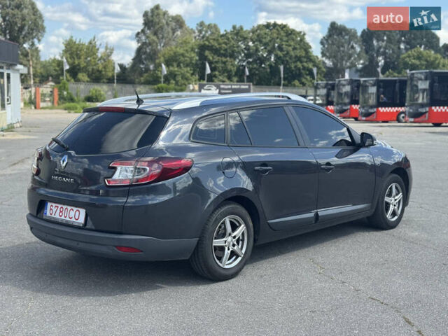 Сірий Рено Меган, об'ємом двигуна 1.6 л та пробігом 170 тис. км за 8300 $, фото 2 на Automoto.ua