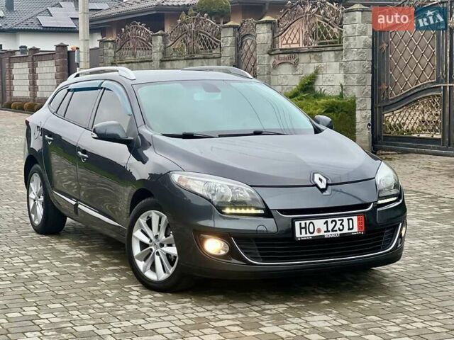 Серый Рено Меган, объемом двигателя 1.46 л и пробегом 230 тыс. км за 7470 $, фото 102 на Automoto.ua