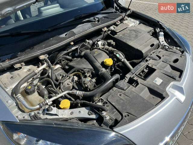 Серый Рено Меган, объемом двигателя 1.46 л и пробегом 230 тыс. км за 8000 $, фото 18 на Automoto.ua