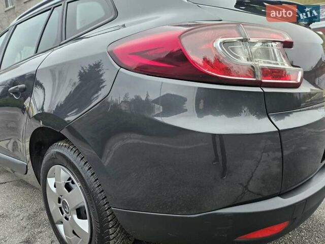 Серый Рено Меган, объемом двигателя 1.6 л и пробегом 173 тыс. км за 7450 $, фото 33 на Automoto.ua