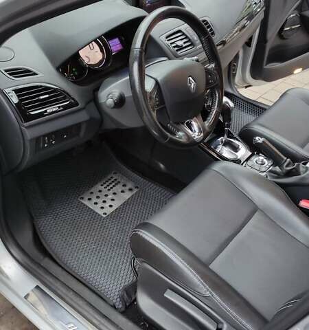 Серый Рено Меган, объемом двигателя 1.5 л и пробегом 264 тыс. км за 7200 $, фото 21 на Automoto.ua