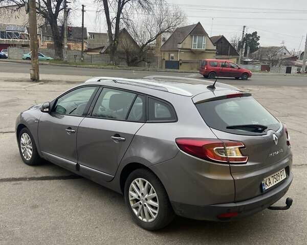 Серый Рено Меган, объемом двигателя 1.46 л и пробегом 270 тыс. км за 7400 $, фото 4 на Automoto.ua