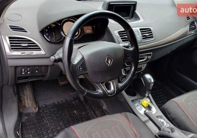 Серый Рено Меган, объемом двигателя 1.5 л и пробегом 250 тыс. км за 8100 $, фото 8 на Automoto.ua