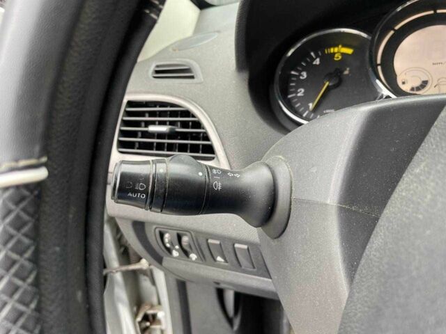 Сірий Рено Меган, об'ємом двигуна 1.5 л та пробігом 310 тис. км за 7990 $, фото 18 на Automoto.ua