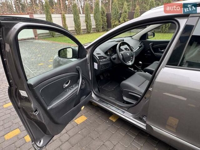 Серый Рено Меган, объемом двигателя 1.46 л и пробегом 233 тыс. км за 9800 $, фото 26 на Automoto.ua