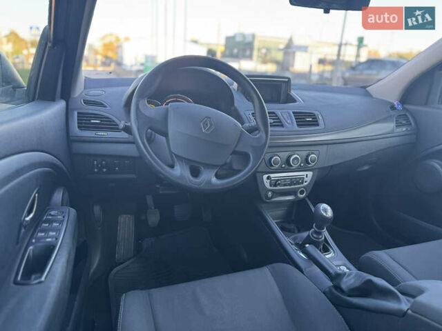 Сірий Рено Меган, об'ємом двигуна 1.5 л та пробігом 250 тис. км за 7250 $, фото 30 на Automoto.ua