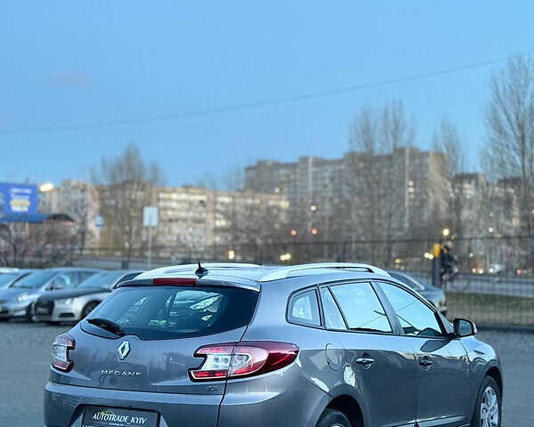 Серый Рено Меган, объемом двигателя 1.46 л и пробегом 276 тыс. км за 5700 $, фото 5 на Automoto.ua