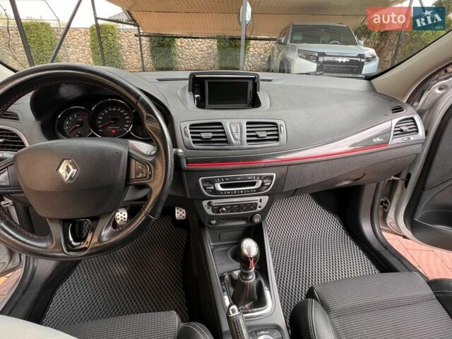 Сірий Рено Меган, об'ємом двигуна 1.46 л та пробігом 318 тис. км за 8000 $, фото 13 на Automoto.ua