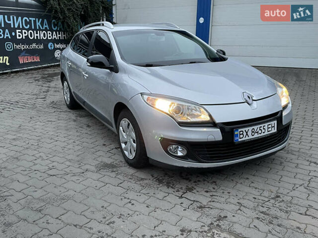 Серый Рено Меган, объемом двигателя 1.46 л и пробегом 260 тыс. км за 8500 $, фото 5 на Automoto.ua