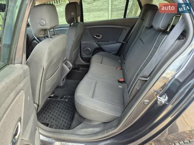 Сірий Рено Меган, об'ємом двигуна 1.5 л та пробігом 302 тис. км за 7700 $, фото 18 на Automoto.ua