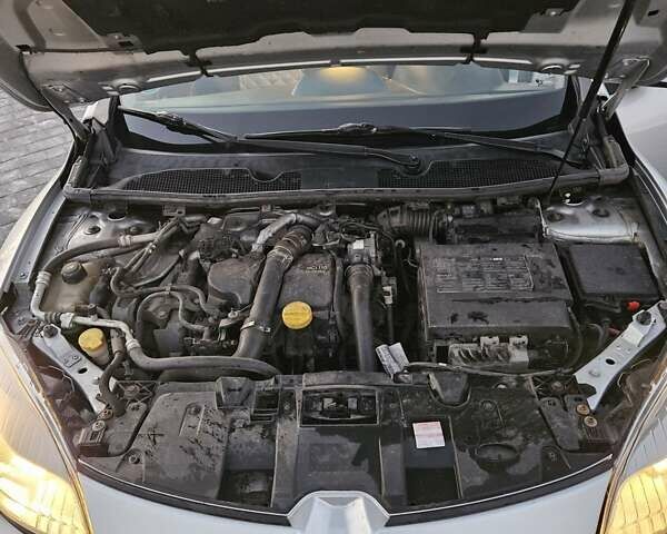 Серый Рено Меган, объемом двигателя 1.5 л и пробегом 252 тыс. км за 7549 $, фото 15 на Automoto.ua