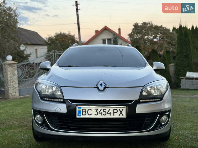Серый Рено Меган, объемом двигателя 1.46 л и пробегом 228 тыс. км за 9200 $, фото 1 на Automoto.ua