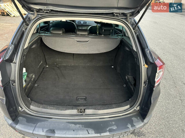 Сірий Рено Меган, об'ємом двигуна 1.6 л та пробігом 262 тис. км за 8200 $, фото 10 на Automoto.ua