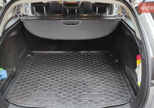 Серый Рено Меган, объемом двигателя 1.5 л и пробегом 264 тыс. км за 7200 $, фото 19 на Automoto.ua