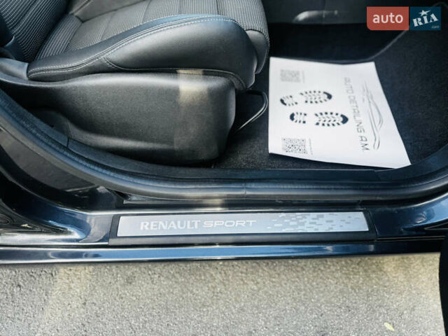 Серый Рено Меган, объемом двигателя 1.5 л и пробегом 280 тыс. км за 8999 $, фото 37 на Automoto.ua