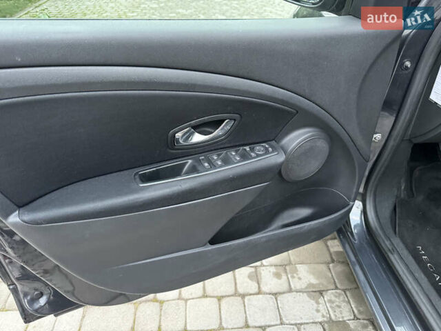 Серый Рено Меган, объемом двигателя 1.46 л и пробегом 285 тыс. км за 7400 $, фото 15 на Automoto.ua