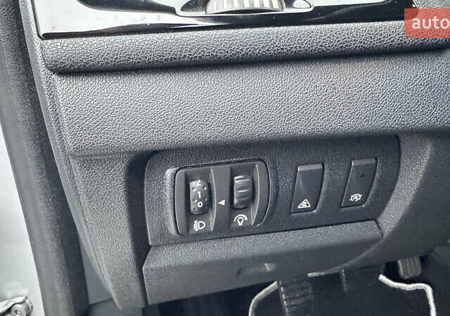 Серый Рено Меган, объемом двигателя 1.5 л и пробегом 184 тыс. км за 9699 $, фото 12 на Automoto.ua