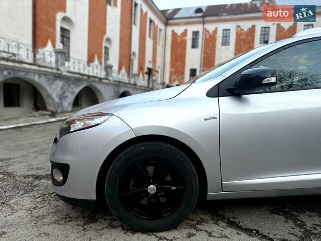 Сірий Рено Меган, об'ємом двигуна 1.6 л та пробігом 230 тис. км за 7700 $, фото 7 на Automoto.ua