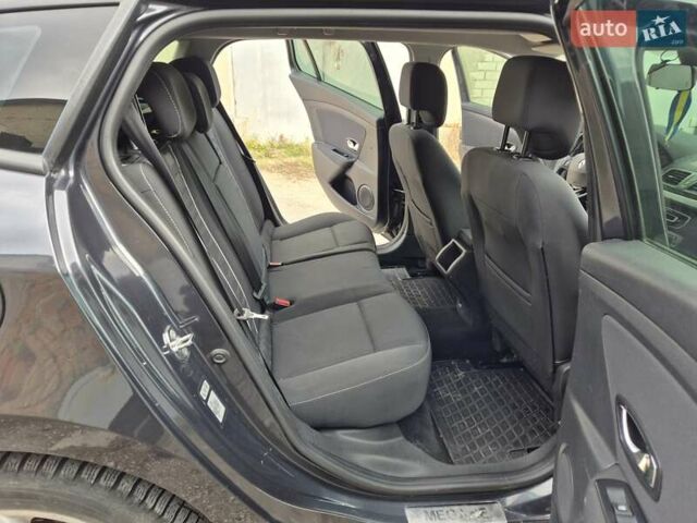Серый Рено Меган, объемом двигателя 1.5 л и пробегом 302 тыс. км за 7150 $, фото 28 на Automoto.ua