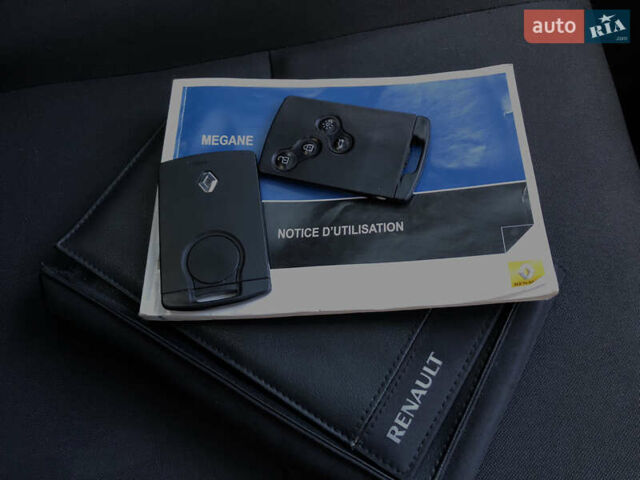 Серый Рено Меган, объемом двигателя 1.5 л и пробегом 256 тыс. км за 8350 $, фото 82 на Automoto.ua