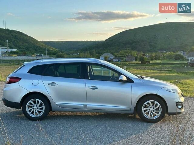 Рено Меган 2013 в Виннице на Automoto.ua Серый Рено Меган, объемом двигателя 1.46 л и пробегом 270 тыс. км за 7800 $, фото 10 на Automoto.ua