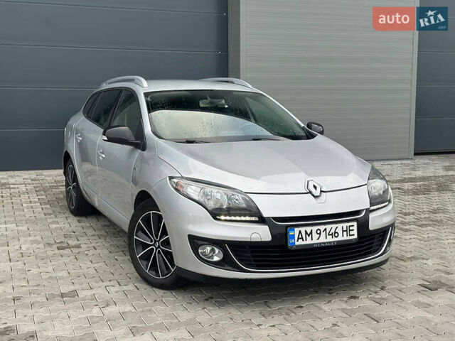 Серый Рено Меган, объемом двигателя 1.6 л и пробегом 197 тыс. км за 7699 $, фото 2 на Automoto.ua