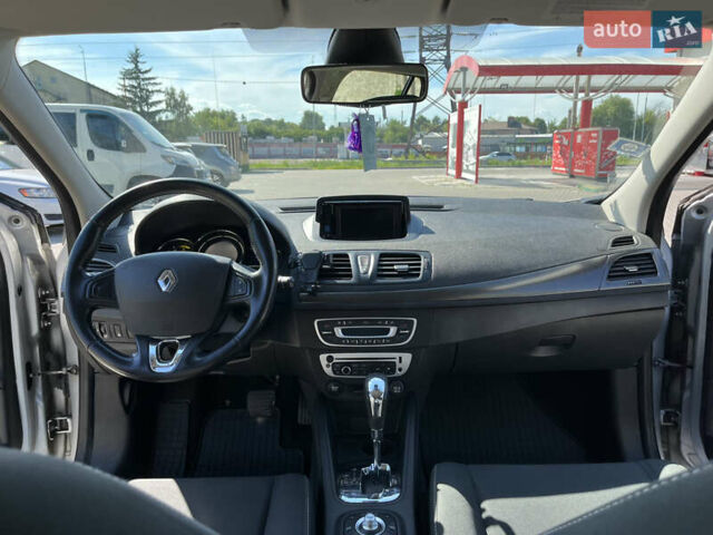 Серый Рено Меган, объемом двигателя 1.46 л и пробегом 230 тыс. км за 8000 $, фото 13 на Automoto.ua