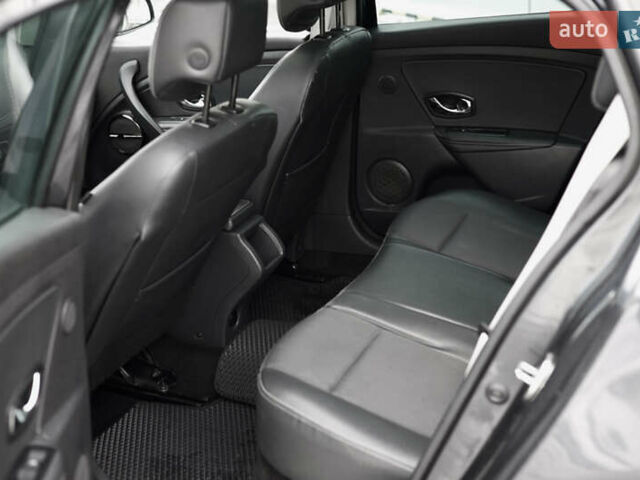 Серый Рено Меган, объемом двигателя 1.46 л и пробегом 313 тыс. км за 8100 $, фото 23 на Automoto.ua