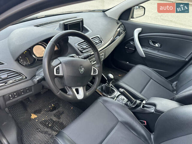 Сірий Рено Меган, об'ємом двигуна 1.6 л та пробігом 262 тис. км за 8200 $, фото 20 на Automoto.ua