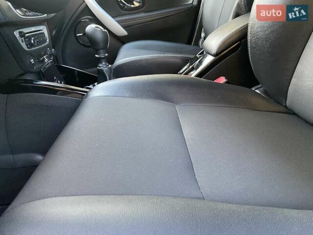 Серый Рено Меган, объемом двигателя 1.5 л и пробегом 194 тыс. км за 8850 $, фото 80 на Automoto.ua